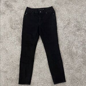 Tahari Women's Black Skinny Jeans